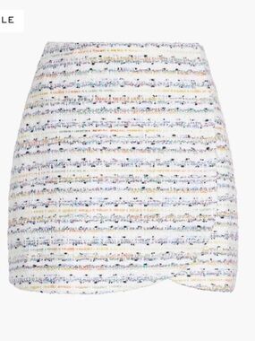 Hill house skirt